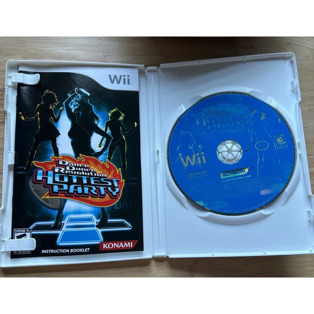 Dance Dance Revolution Hottest Party - Nintendo Wii  In Case And Booklet